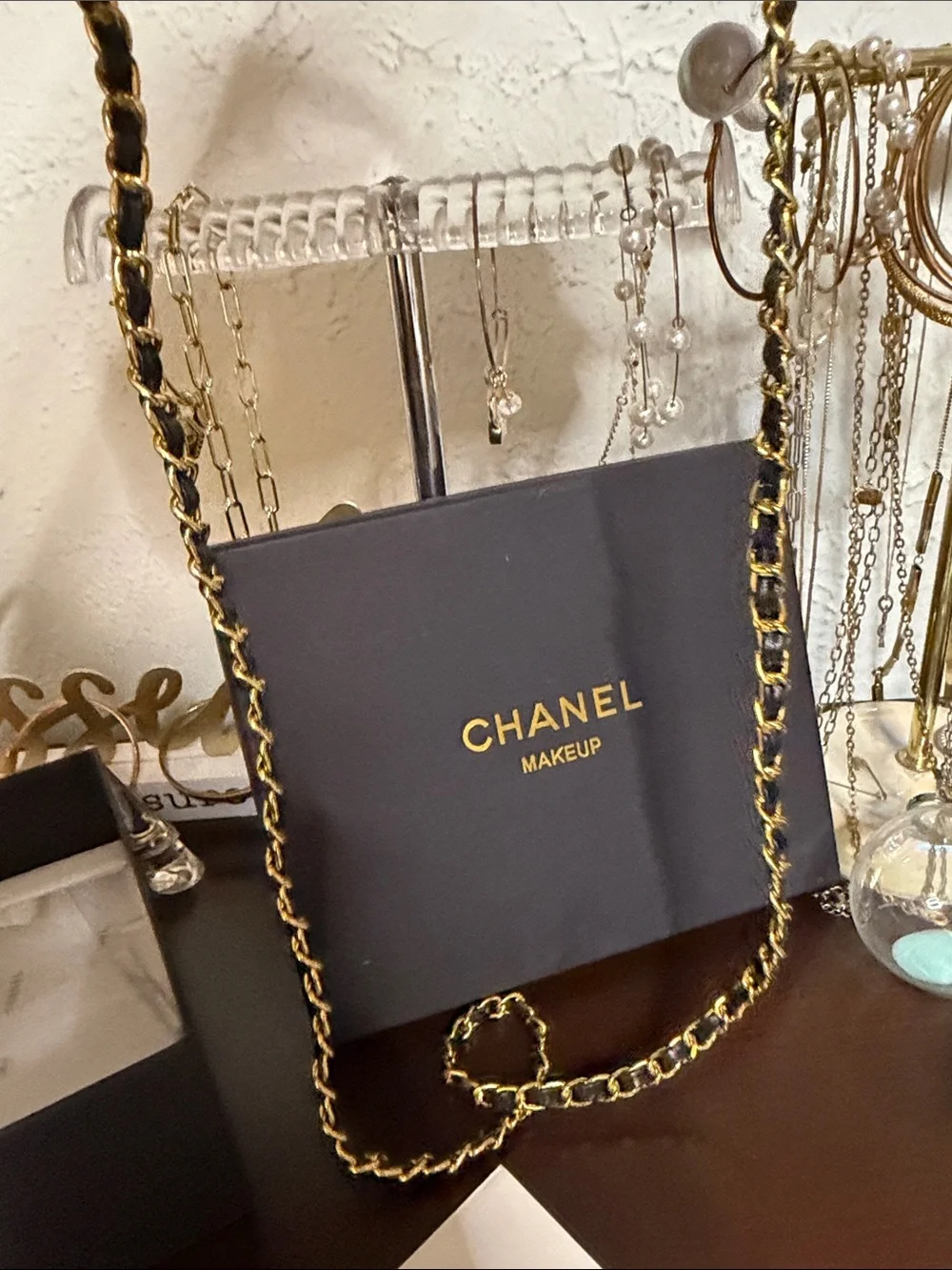 GWP CHANEL / VIP /novelty Black Quilted Mini Chain Top-Handle Bag with Gold CC.